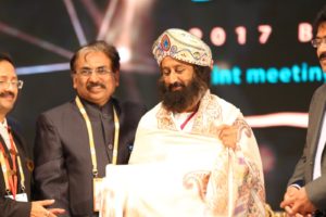 Dr. Venkataram Mysore with Sri Sri Ravi Shankar 