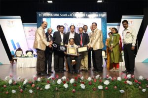 Dr. Venkataram Mysore being awarded with the siddappa lifetime achievement award at Dermazone South 